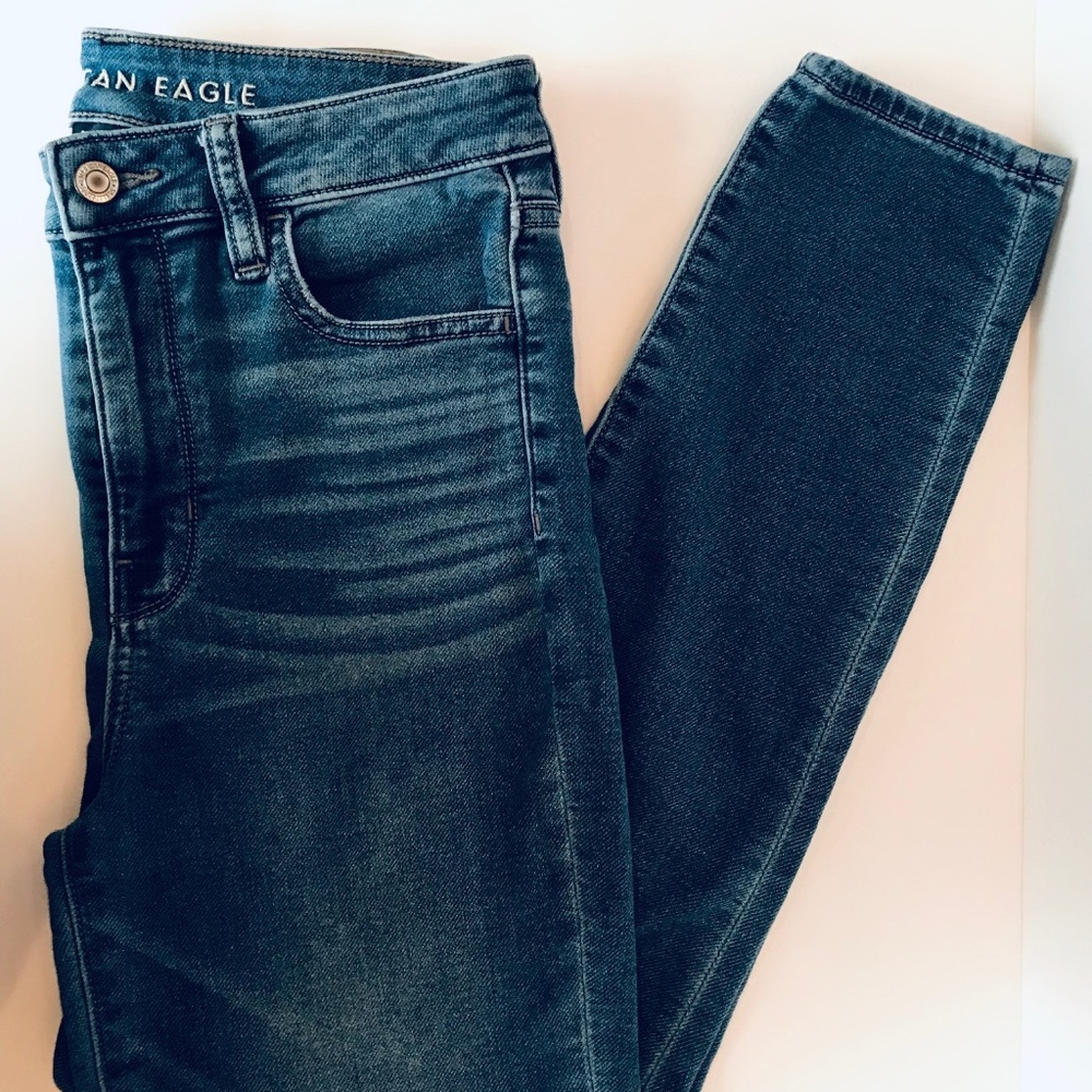 American Eagle Super High-rise Jeggings SIZE 6
